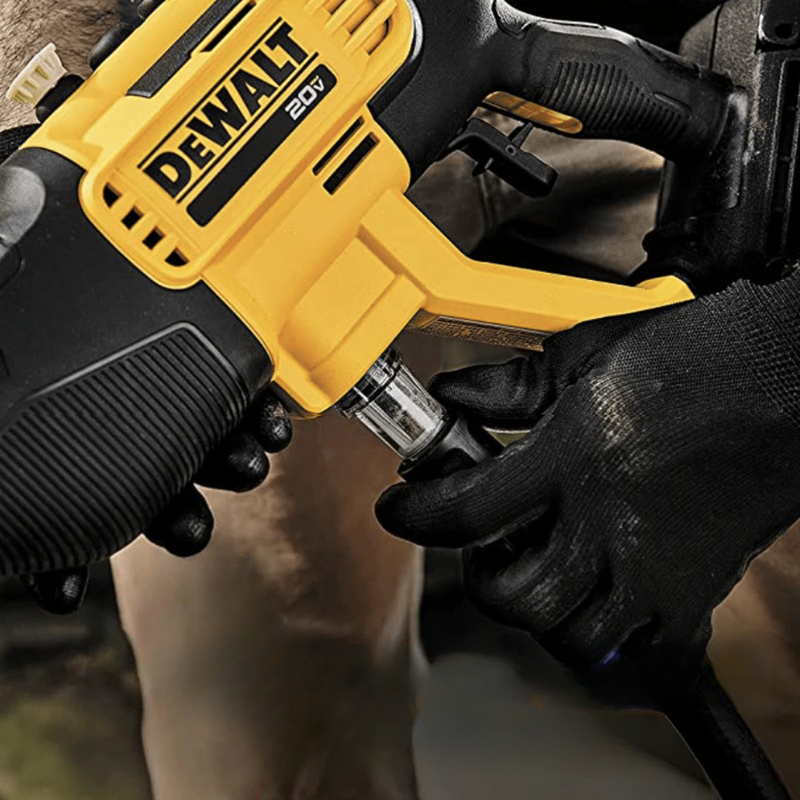 PACHET ORIGINAL DEWALT: PISTOL DE SPĂLAT CU PRESIUNE + ACCESORII + 2 BATERII CADOU 48V